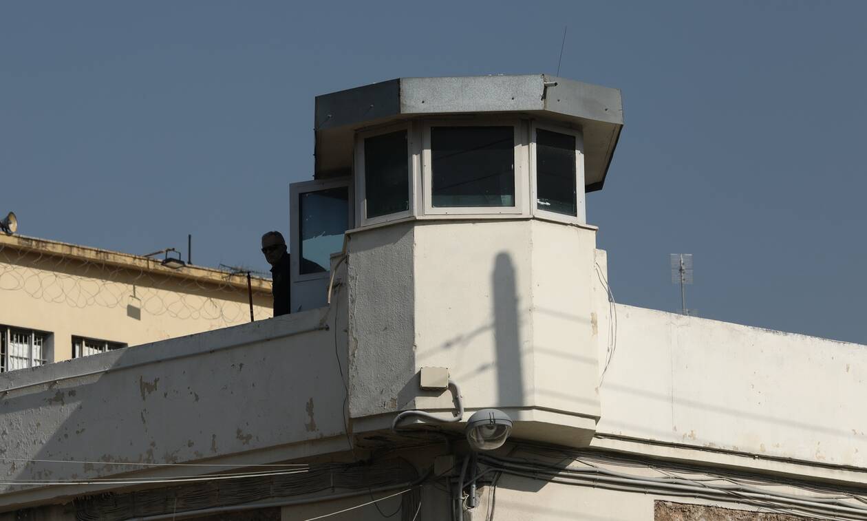 Έφοδος της ΕΛΑΣ στις φυλακές Κορυδαλλού – Εντοπίστηκαν κινητά, ναρκωτικά και μαχαίρι