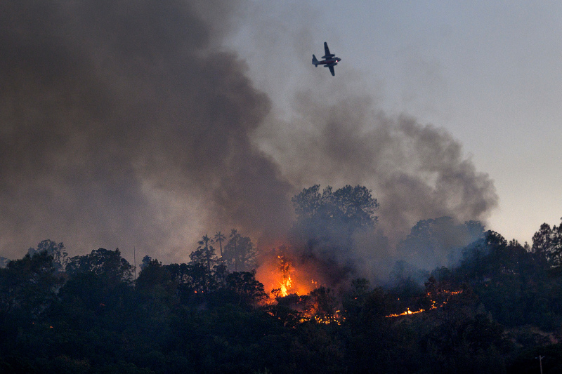 Καλιφόρνια φωτιές τώρα: Mεγάλη πυρκαγιά, απειλούνται σπίτια