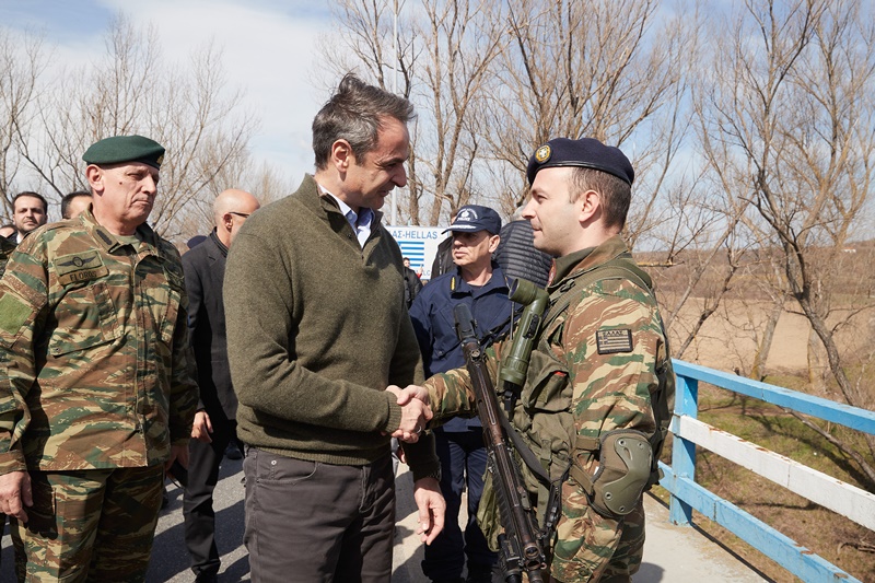 Κυβέρνηση προκλήσεις: Τουρισμός, Έβρος και Αιγαίο