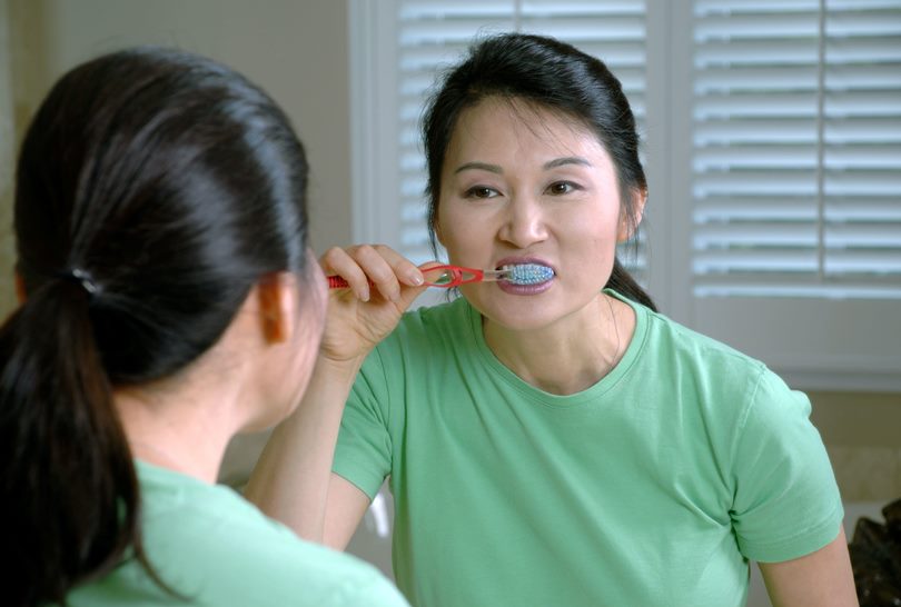 Κακοσμία του στόματος: Με αυτό το κόλπο την εξουδετερώνεις