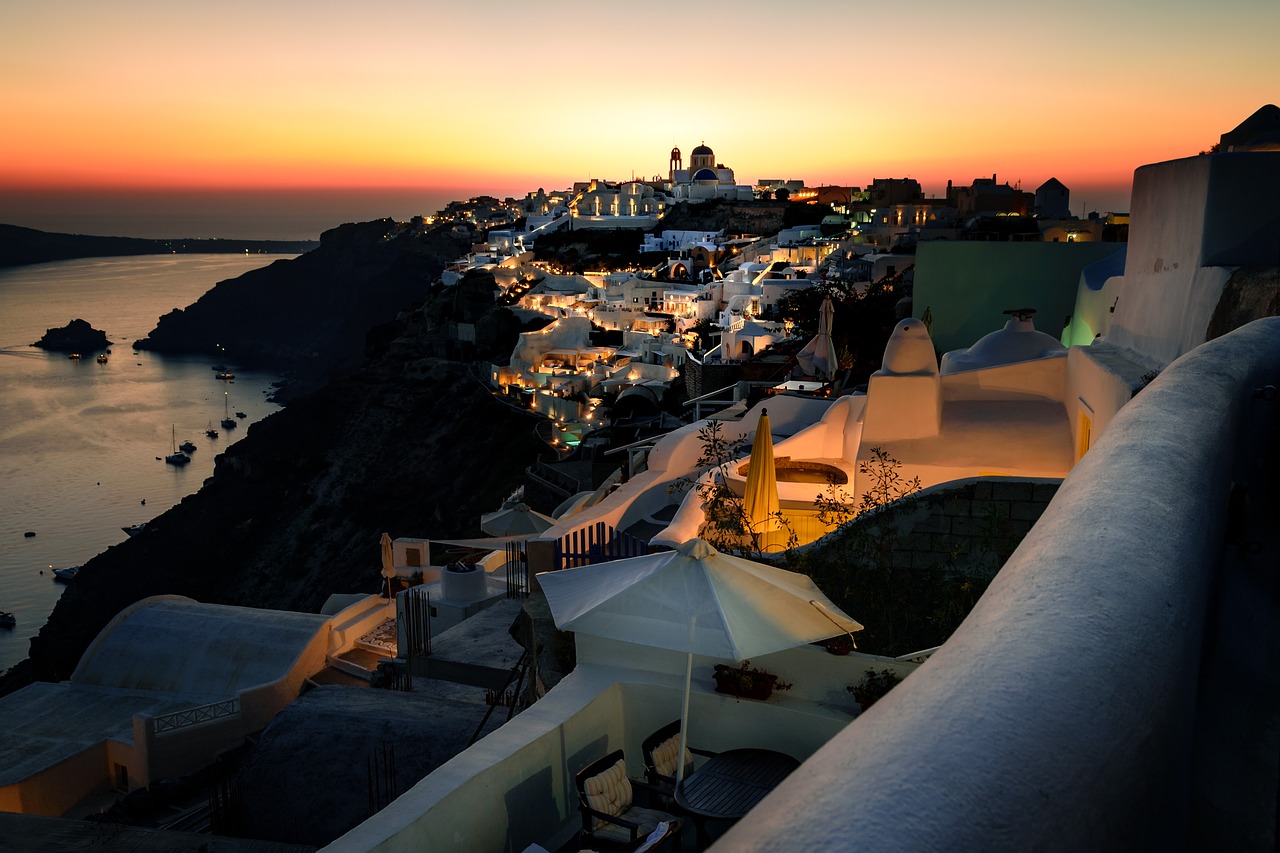 Τουρισμός Ελλάδα 2020: Το ηλιοβασίλεμα της Σαντορίνης “ταξιδεύει” σε όλο τον κόσμο