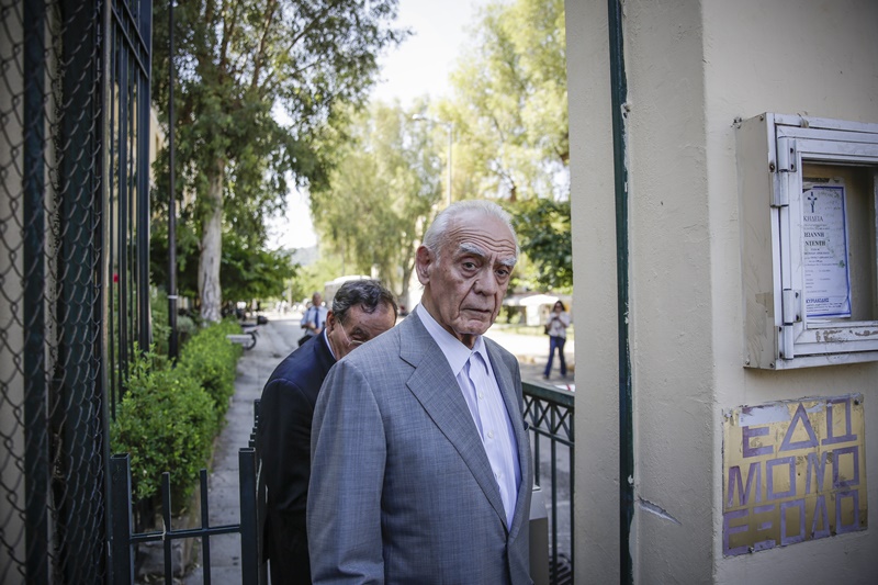 Τσοχατζόπουλος νοσοκομείο: Σε κρίσιμη κατάσταση ο πρώην υπουργός