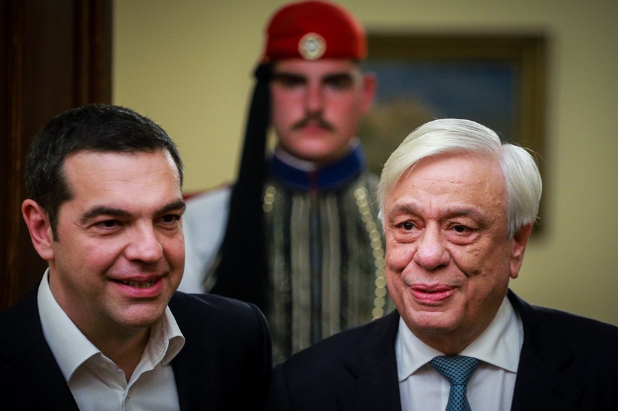 Παυλόπουλος σελίδα: Ο Προκόπης έγινε θέμα στα social – “Κατέβασε” τελικά το presidensy.gr