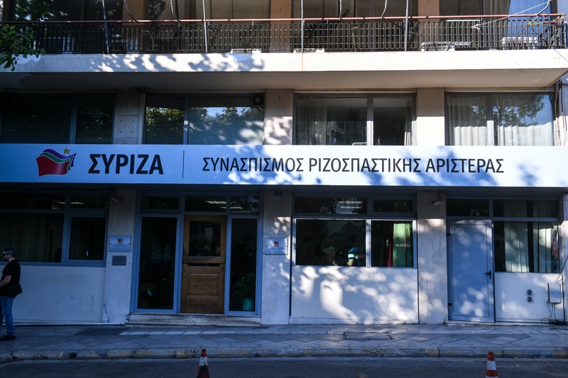 ΣΥΡΙΖΑ κατά Πέτσα: Στην αντεπίθεση η Κουμουνδούρου