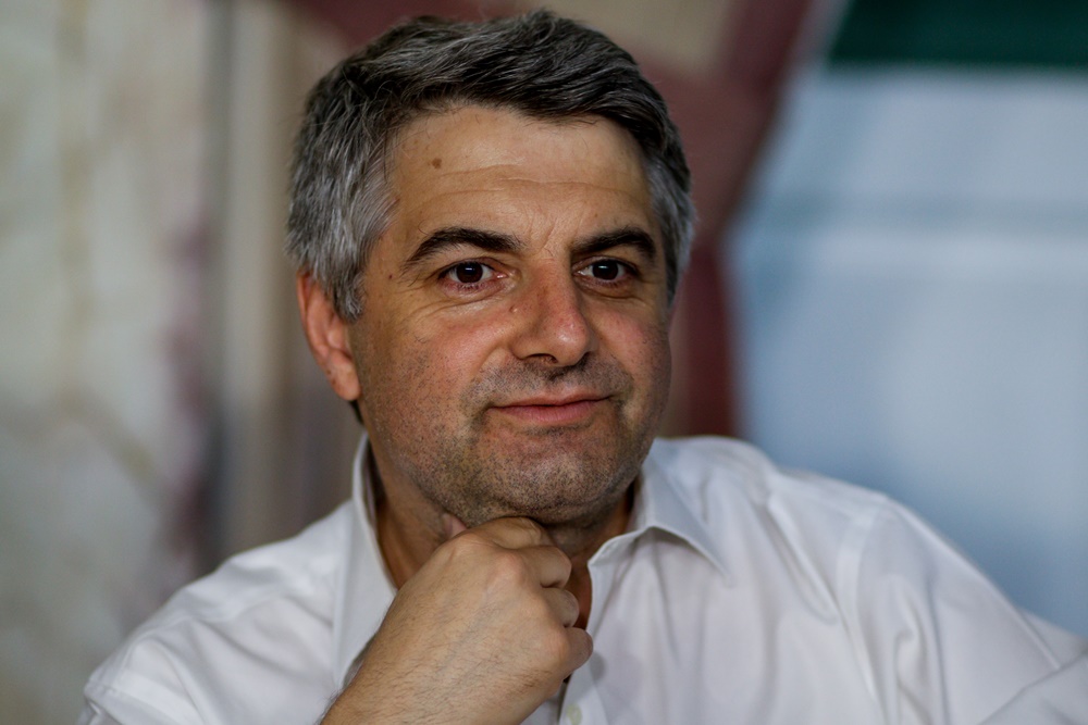 Μάρκου χειρονομία: “Θυμίζει Χρυσή Αυγή”, γράφει ο Κωνσταντινόπουλος