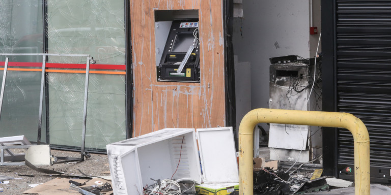 Έκρηξη ATM Πιερία: Ανατίναξαν μηχάνημα ανάληψη χρημάτων