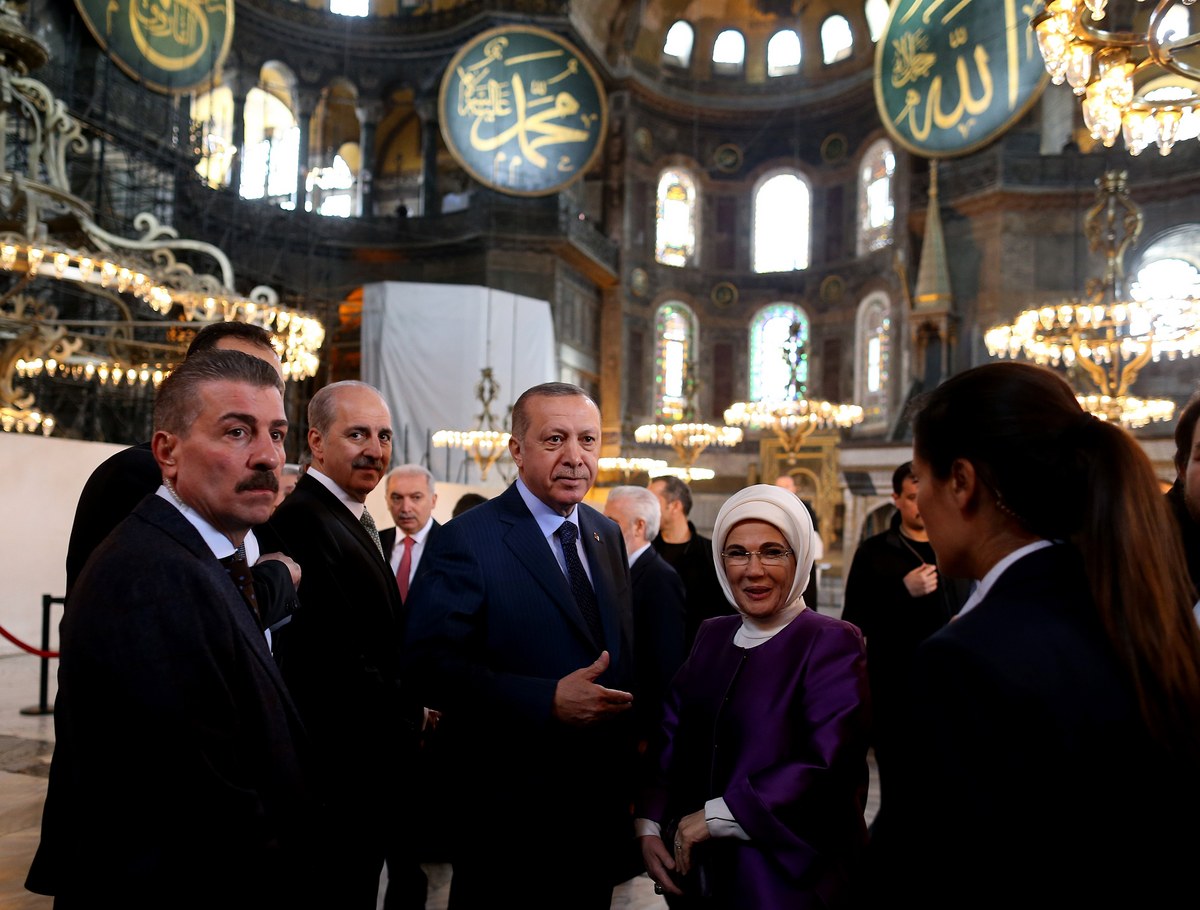 Ερντογάν Αγιά Σοφιά: Επιθεώρηση από τον “σουλτάνο”, λίγο πριν γίνει τζαμί