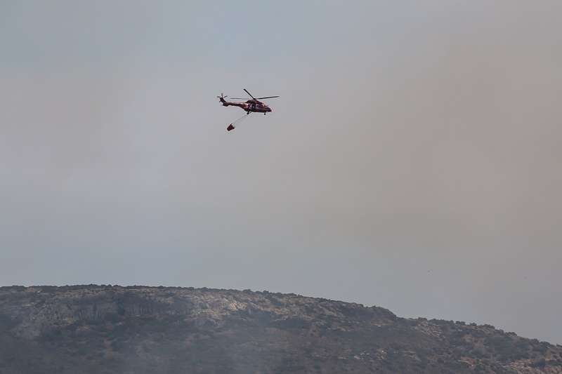 Φωτιά τώρα Άνδρος: Πυρκαγιά στην περιοχή Κόρθι