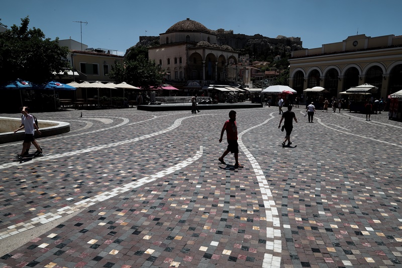 Εμπορικός σύλλογος Αθηνών: Ευνοϊκό καθεστώς για όλα τα καταστήματα των τουριστικών περιοχών