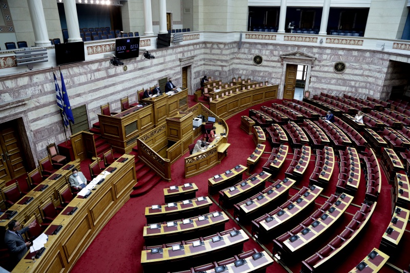 Βουλή: Κλειστόν λόγω θέρους