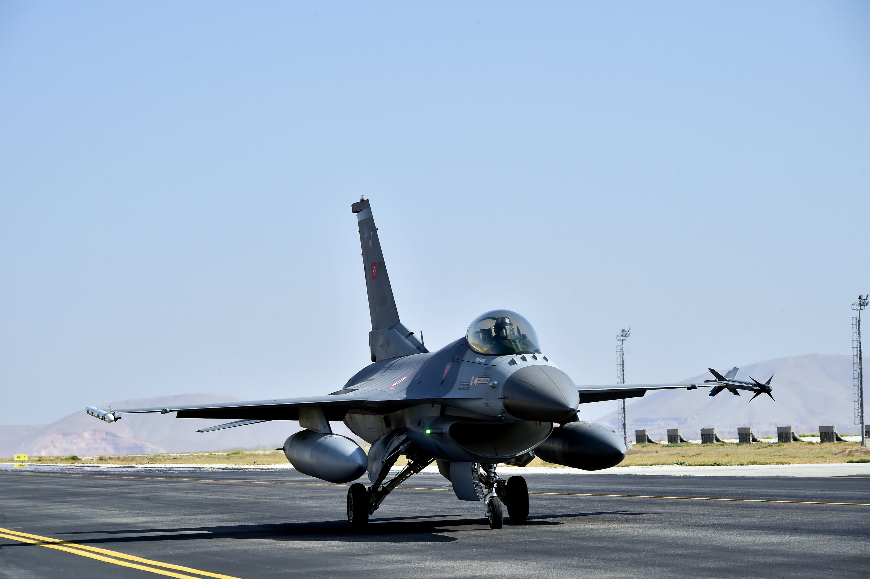 Ελληνικά F 16 – Τουρκία: Ακραία πρόκληση από δύο μαχητικά