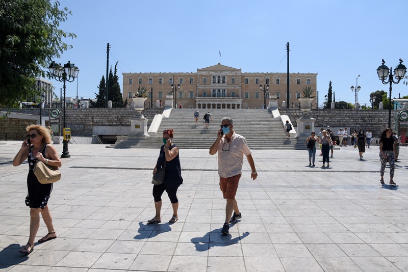 126 νέα κρούσματα: Νέο καμπανάκι από τον ΕΟΔΥ