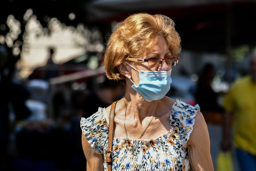 Θεσσαλονίκη κορονοϊός: Μάσκα και σε εσωτερικούς και σε εξωτερικούς χώρους