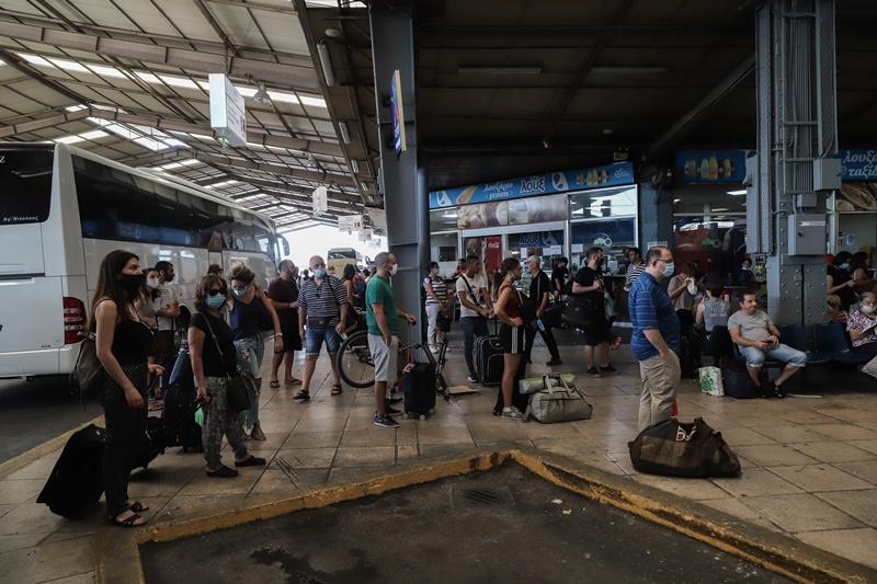 Έκπτωση αναπληρωτών ΚΤΕΛ: 50% στα εισιτήρια για τους εκπαιδευτικούς