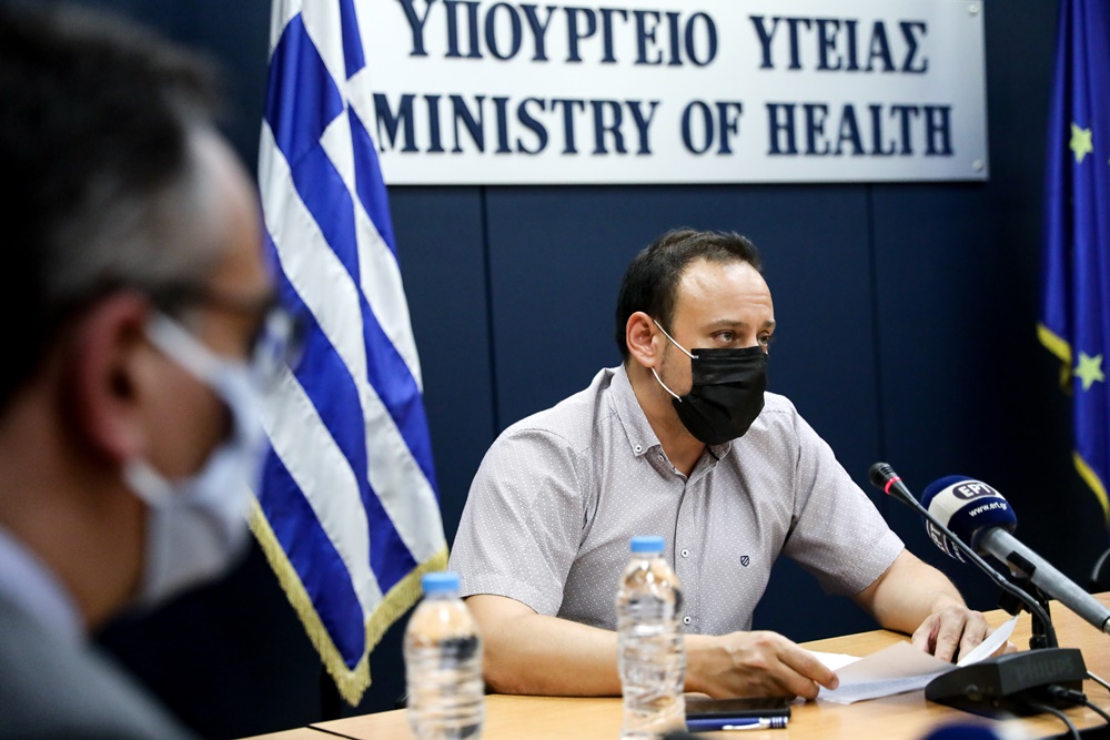 Μαγιορκίνης – κορονοϊός: “Σιωπηλοί φορείς όσοι επιστρέφουν από διακοπές