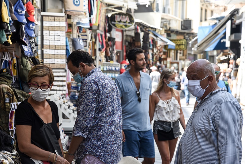 Θερινές εκπτώσεις – πτώση: Τι δείχνει η έρευνα για τις πωλήσεις