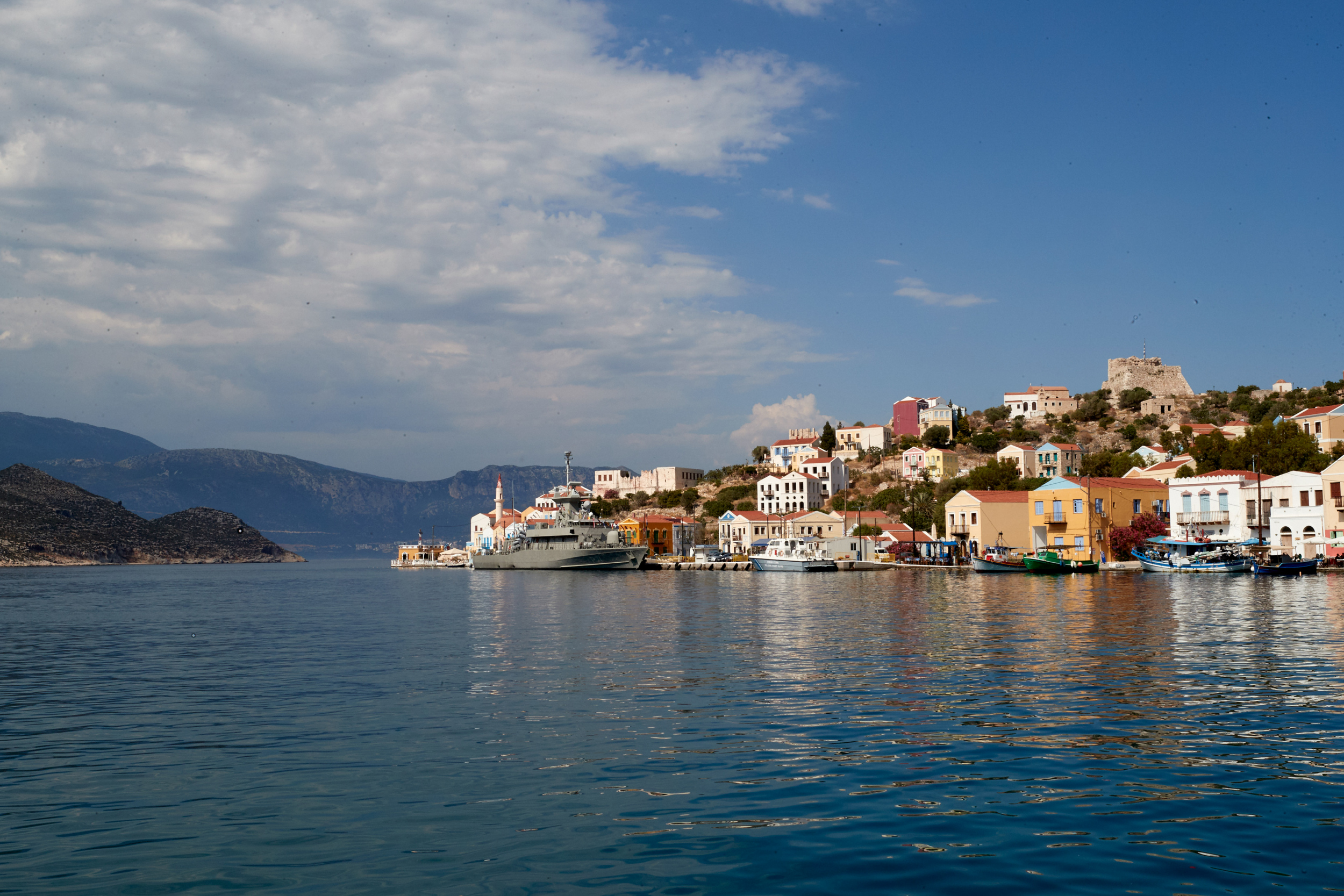 Ελληνοτουρκικά νέα: Παραλήρημα για το Καστελόριζο και τα νησιά κοντά στην Ανατολία