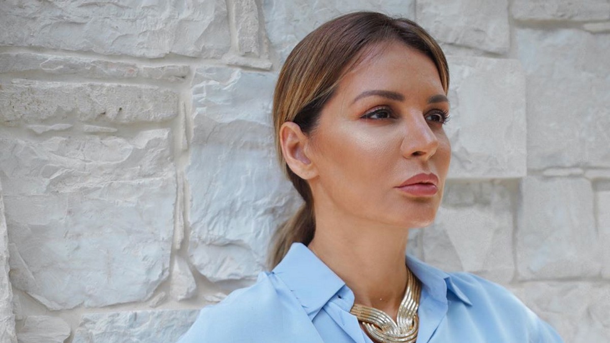 Μαρία Καλάβρια μαγιό: Η 49χρονη επιχειρηματίας έχει σώμα… 20άρας