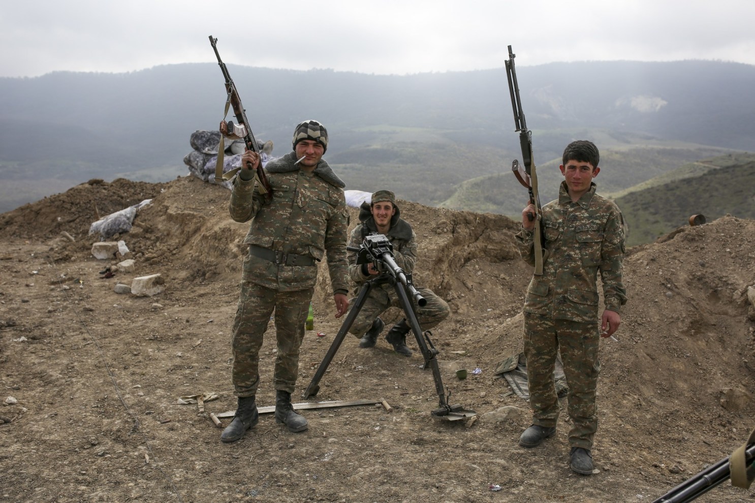 Αρμενία – Αζερμπαϊτζάν πόλεμος: “Θα στηρίξουμε τους αδελφούς” λέει ο Ερντογάν