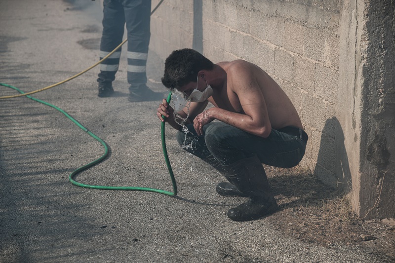 Μόρια φωτιά: Η ενημέρωση Μηταράκη, Θεοδωρικάκου, Αρκουμανέα