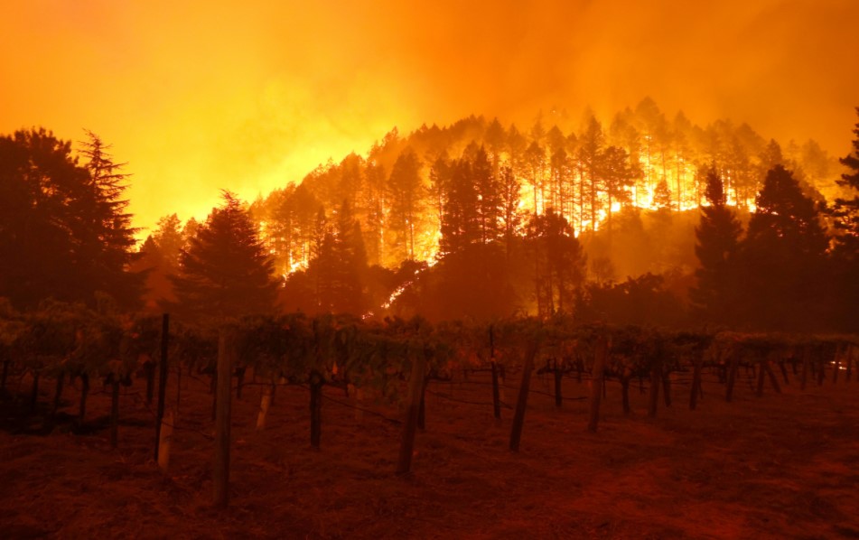 Καλιφόρνια φωτιά- νεκροί: «Πύρινος εφιάλτης», χιλιάδες εγκατέλειψαν τα σπίτια τους