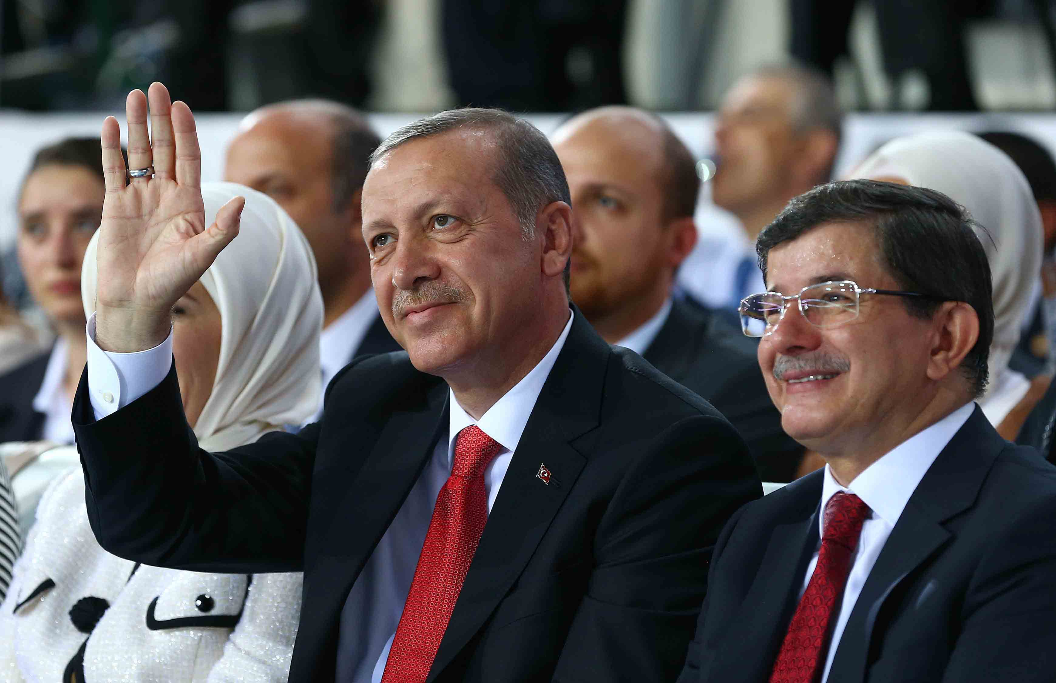Νταβούτογλου για Ερντογάν: Επίθεση από τον πρώην πρωθυπουργό