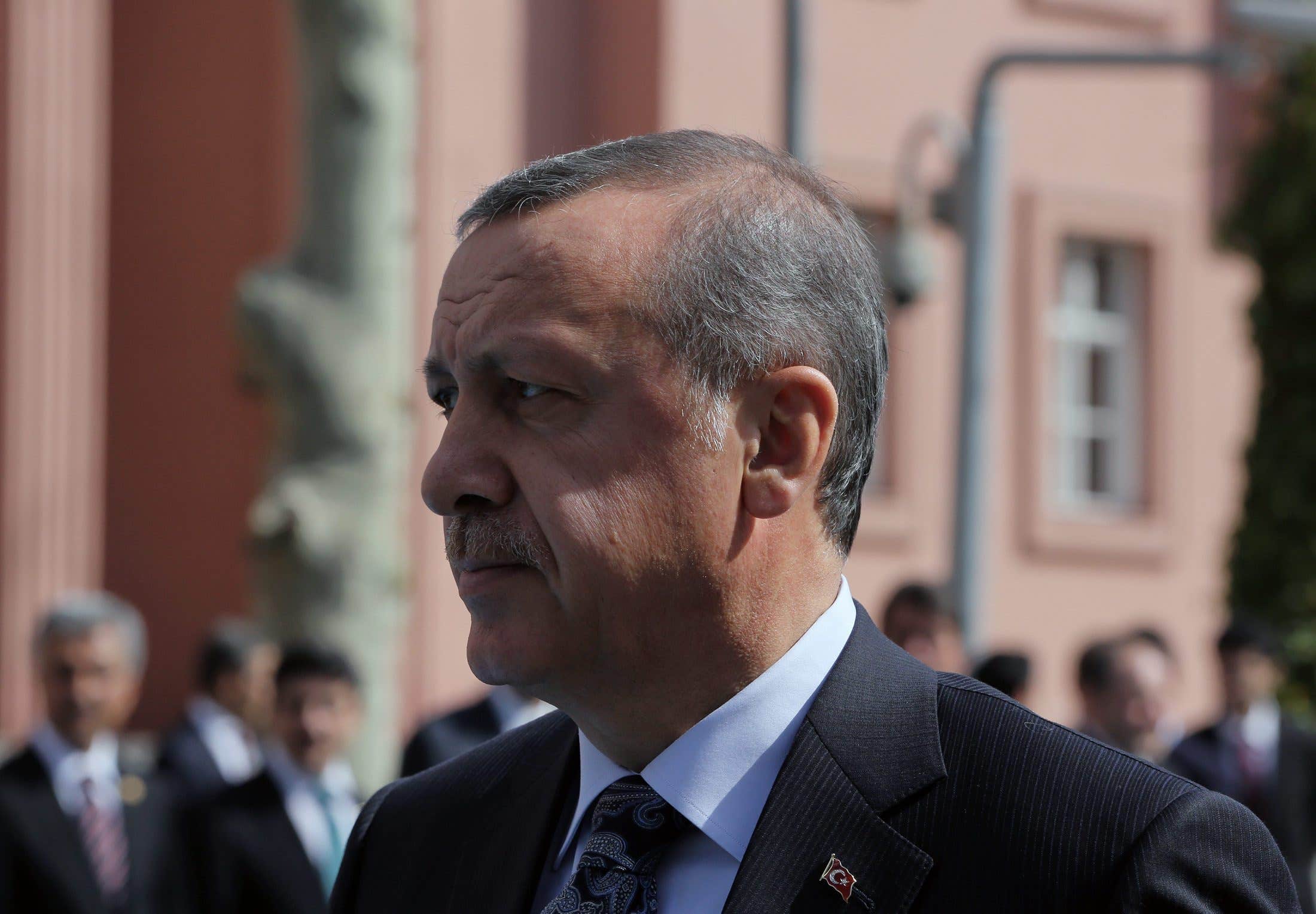 Τουρκία – Κίνα ΔΝΤ: Καταρρέει η οικονομία, τα… πουλάει όλα ο Ερντογάν