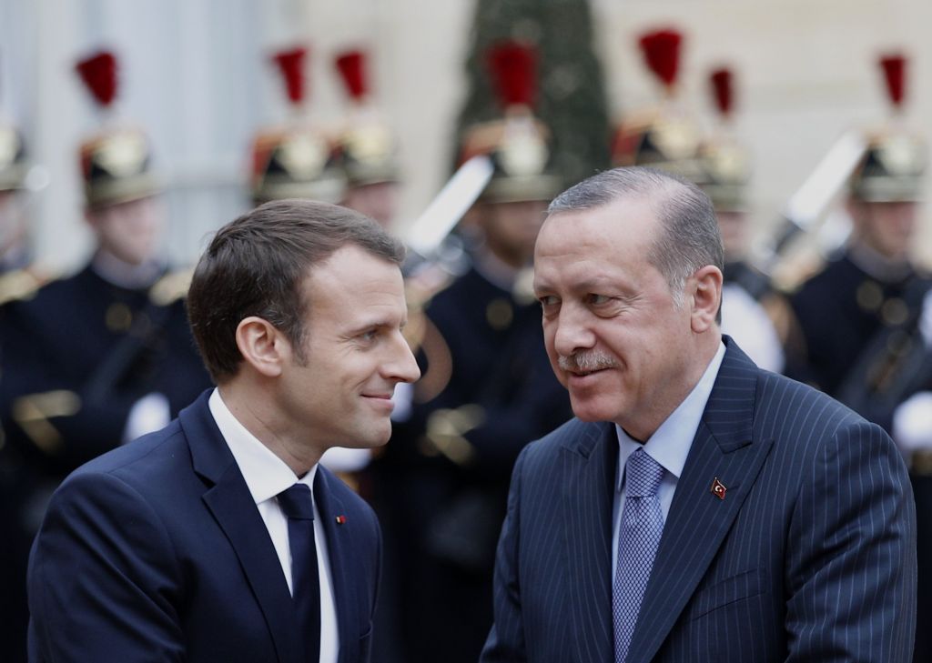 Ερντογάν – Μακρόν: Έξαλλος για την αντιμετώπιση των μουσουλμάνων στη Γαλλία