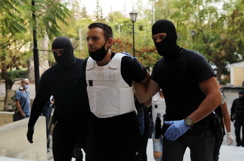 Γιάφκα στο Κουκάκι: Ποινική δίωξη για κακούργημα στον έναν από τους τρεις συλληφθέντες