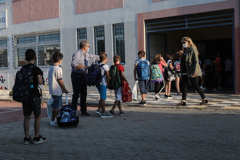 Κορονοϊός – Ηράκλειο: Δασκάλα θετική στον φονικό ιό