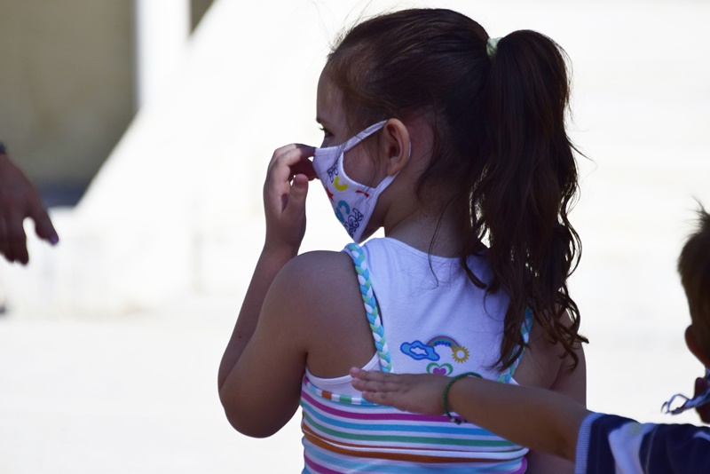Κρήτη σχολεία: Εξώδικα γονέων για την μάσκα