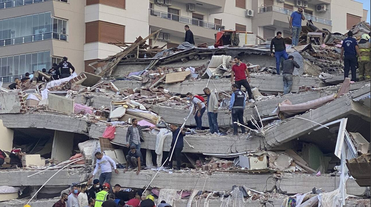 Σμύρνη σεισμός: Συγκλονιστική μαρτυρία Ελληνίδας φοιτήτριας