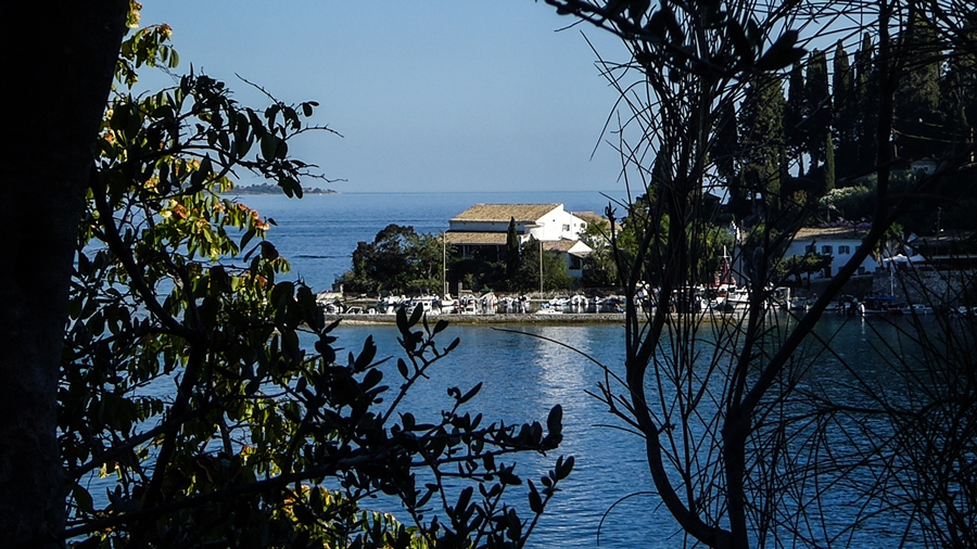 Κέρκυρα ξυλοδαρμός μητέρας: 14 μήνες με αναστολή στον πατέρα του παιδιού