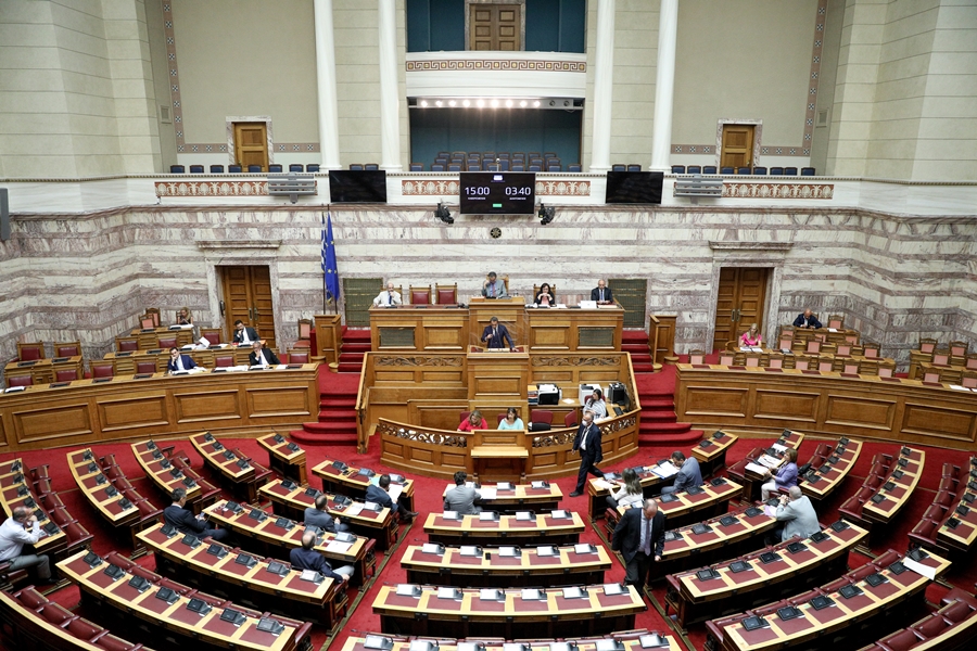 Ρυθμίσεις οφειλών νομοσχέδιο: Κατατέθηκε στη Βουλή