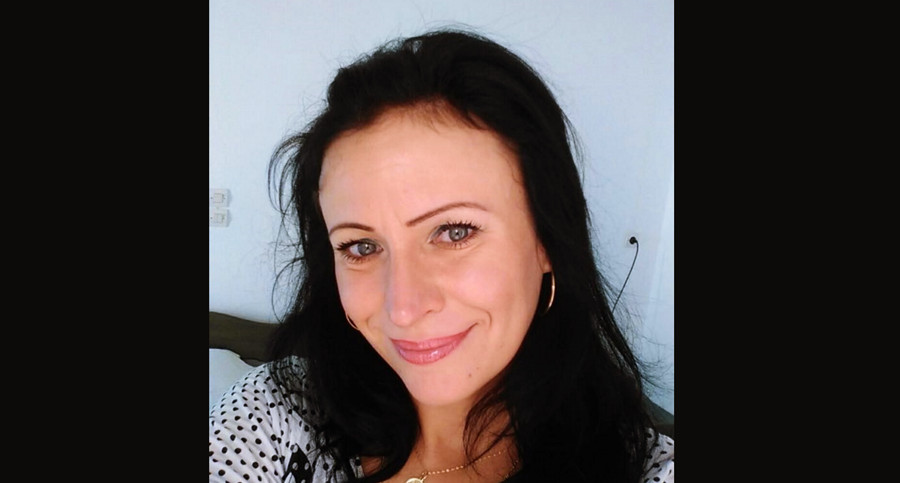 Λουτράκι διπλό φονικό: Το τελευταίο αντίο στη 43χρονη – Τι λέει η κόρη της