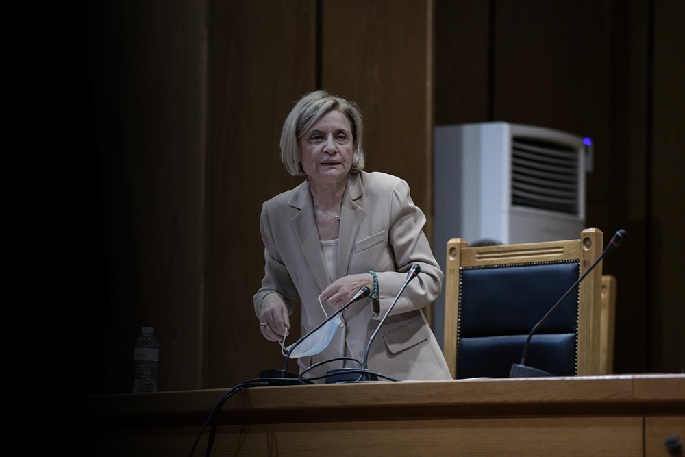 Χρυσή Αυγή αναστολή: Διέκοψε για σήμερα, αύριο η απόφαση