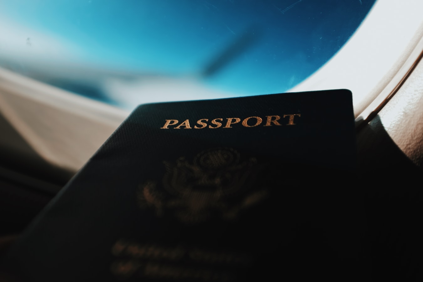 Διαβατήρια Κύπρος σκάνδαλο: Αντιδράσεις και παραίτηση Επιτρόπου