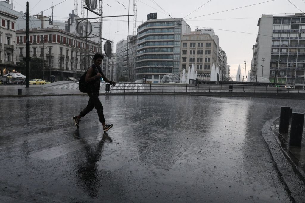 Κακοκαιρία Κίρκη: Αλλάζει το σκηνικό του καιρού – Πρόβλεψη Καλλιάνου