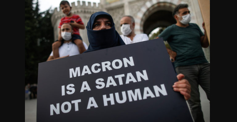 Μακρόν Ισλάμ: Διαδηλώσεις κατά της Γαλλίας – Δυο συλλήψεις στην Κύπρο