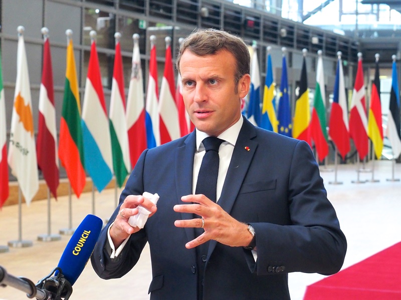 Κορονοϊός Γαλλία – Μακρόν: Ανακοινώσει νέα μέτρα για τον περιορισμό της πανδημίας