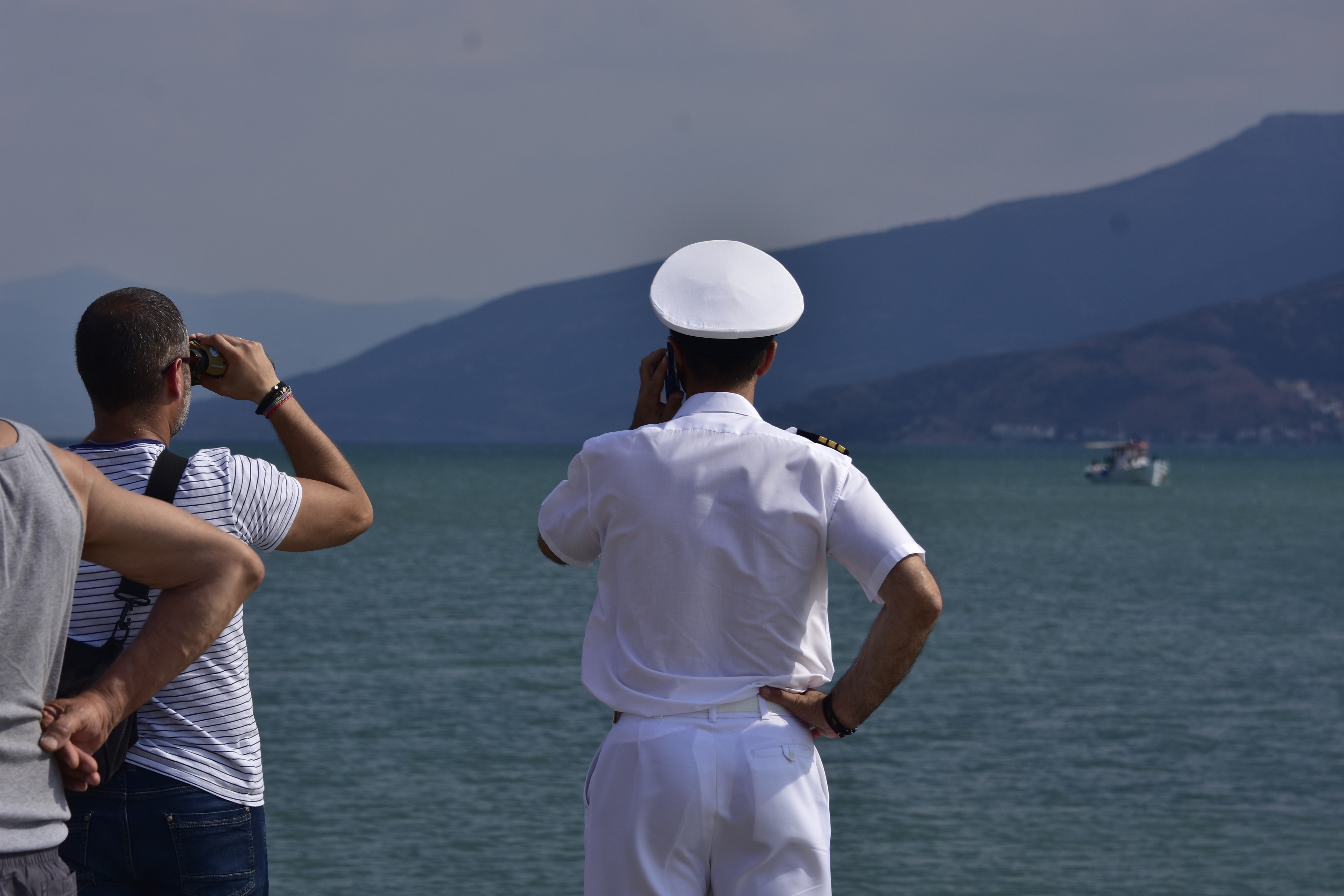 Καλλιστώ – σύγκρουση: Βυθίζεται το πλοίο του Πολεμικού Ναυτικού, δύο τραυματίες