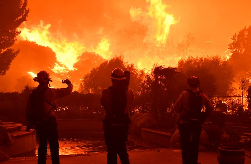Καλιφόρνια φωτιά 2020: «Στάχτη» πάνω από 16 εκατ. στρέμματα εκτάσεων
