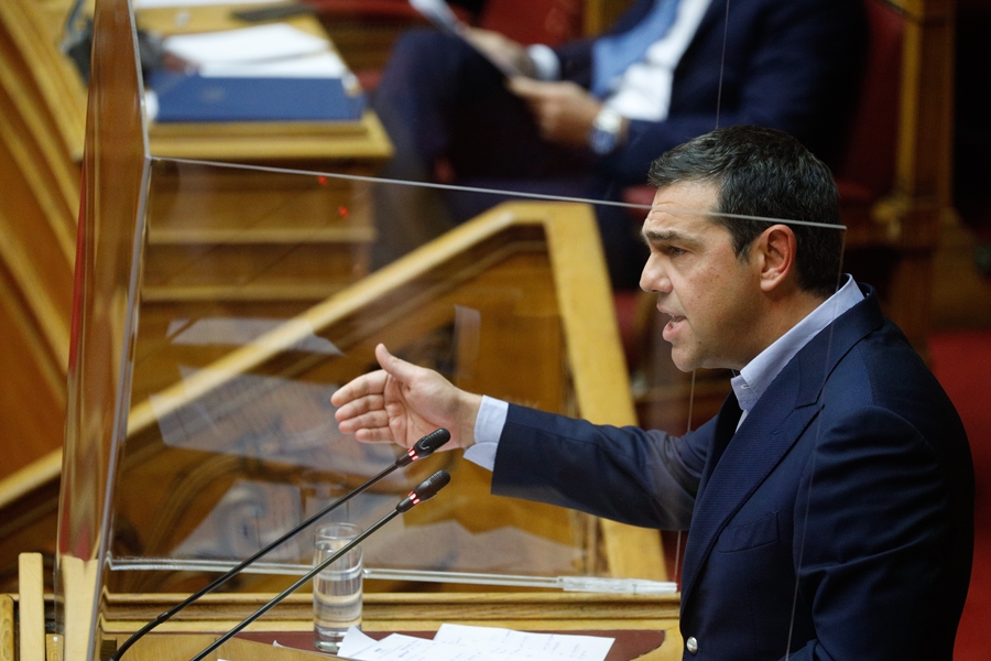 Τσίπρας Βουλή: «Εκτός ελέγχου η κατάσταση στη χώρα»