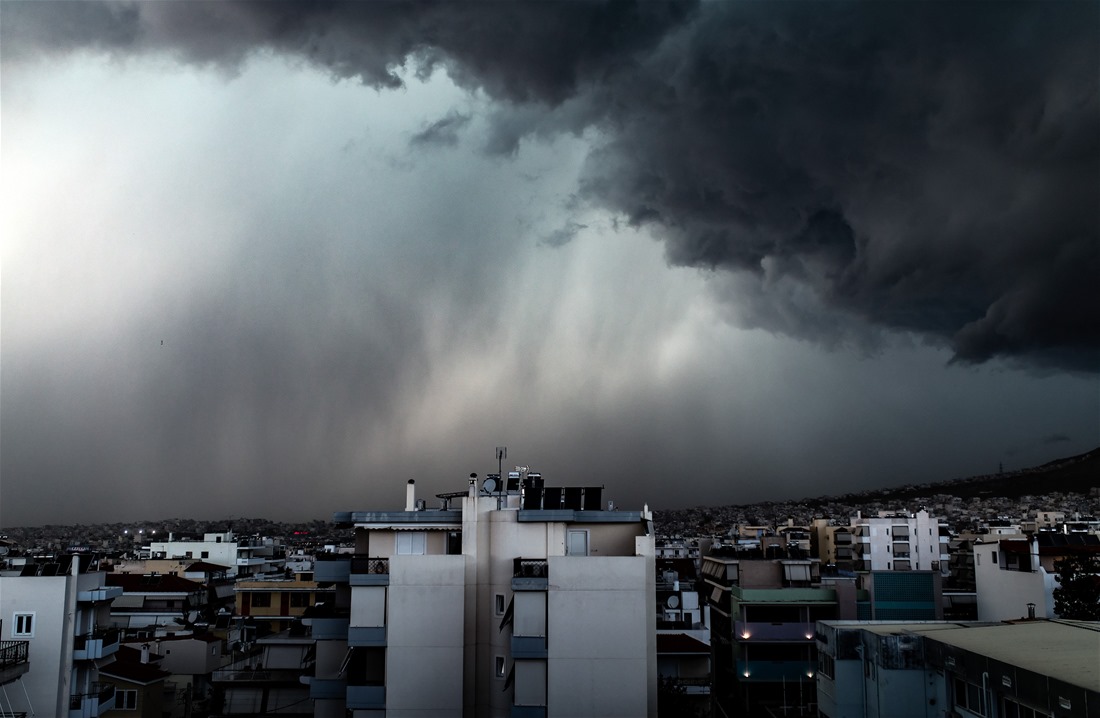 Καιρός αύριο: Νεφώσεις και πιθανές βροχές την Τρίτη