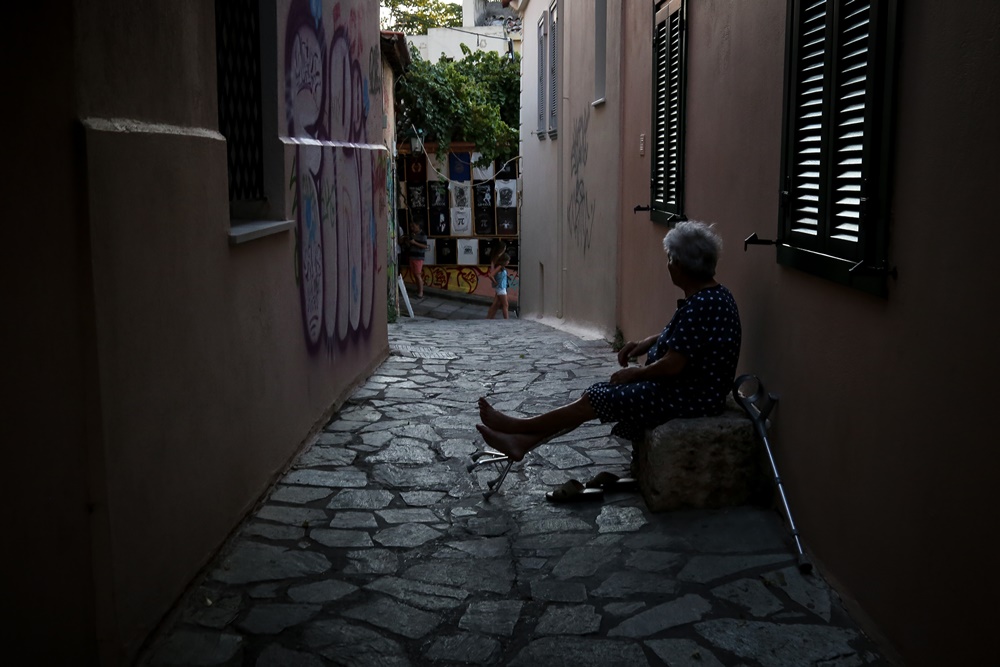 Κορονοϊός Ελλάδα: Το Spiegel για τις τραγικές επιπτώσεις της πανδημίας
