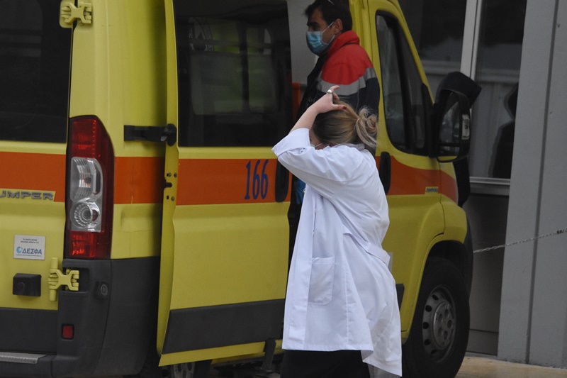 Σοροί σε σακούλες – Νοσοκομείο Βόλου: Τι απαντά η διοίκηση για τις τραγικές εικόνες