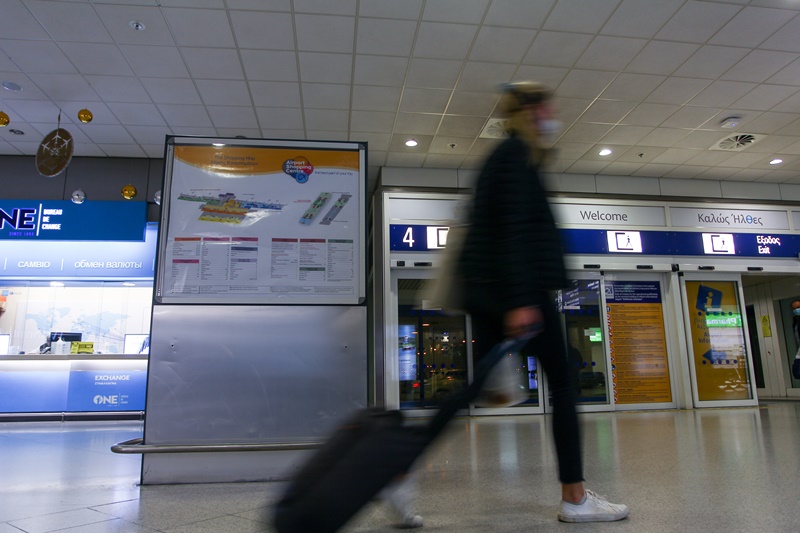 Επιβατική κίνηση αεροδρόμια: Μείωση 68% στο δεκάμηνο του 2020