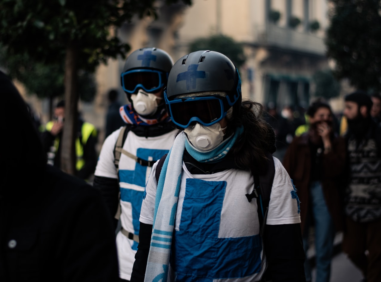 Γαλλία διαδηλώσεις: Χιλιάδες στους δρόμους διαμαρτυρήθηκαν για την αστυνομική βία