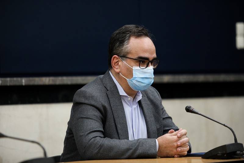 ΜΕΘ Κοντοζαμάνης: Τι λέει για την κατάσταση στα νοσοκομεία ο υφυπουργός Υγείας