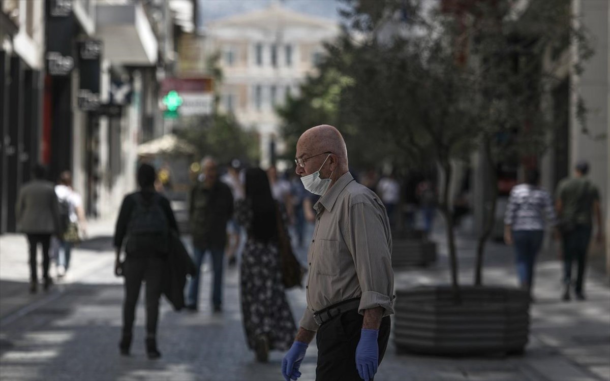 Κορονοϊός Ελλάδα κρούσματα: Μεγάλη αύξηση προβλέπει ο Εξαδάκτυλος